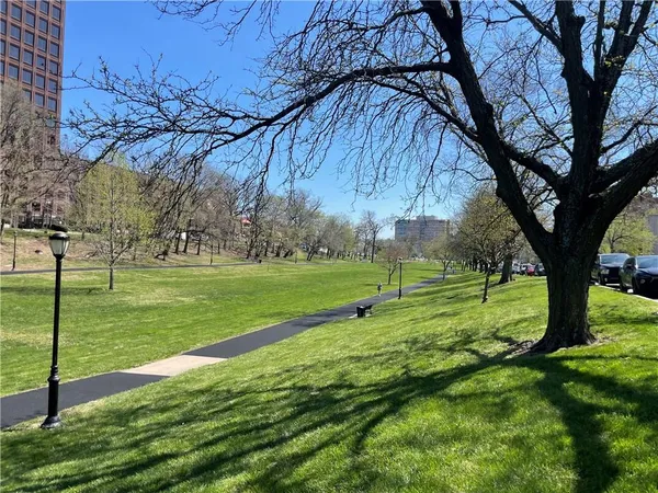 $329,500 | 4436 J C Nichols Parkway, Unit 1S, Kansas City, MO 64111