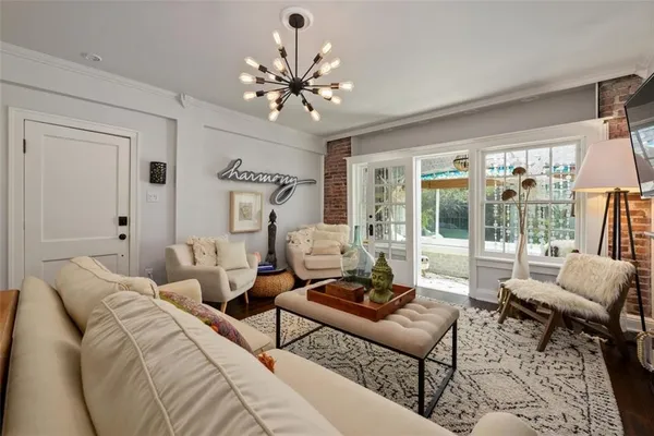 $329,500 | 4436 J C Nichols Parkway, Unit 1S, Kansas City, MO 64111
