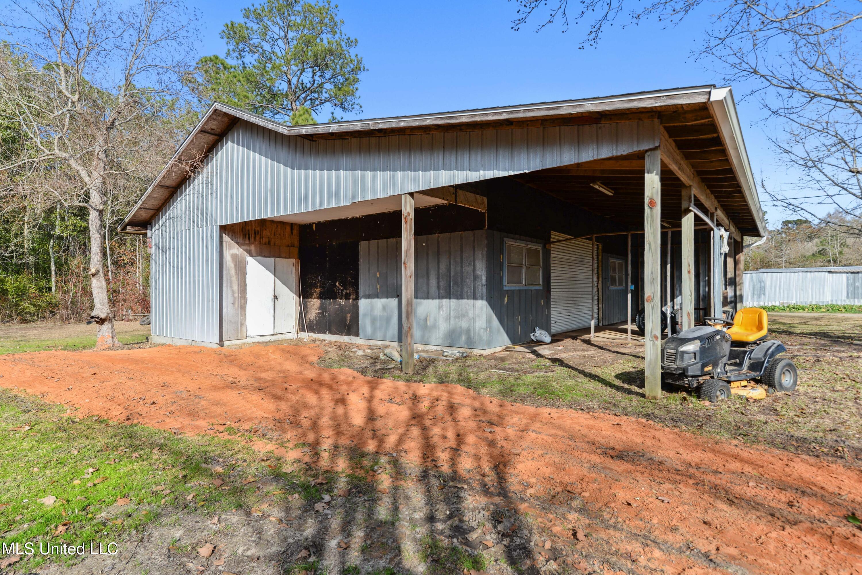 19018 Landon Road Gulfport, MS 39503 - Photo 33 of 39 028