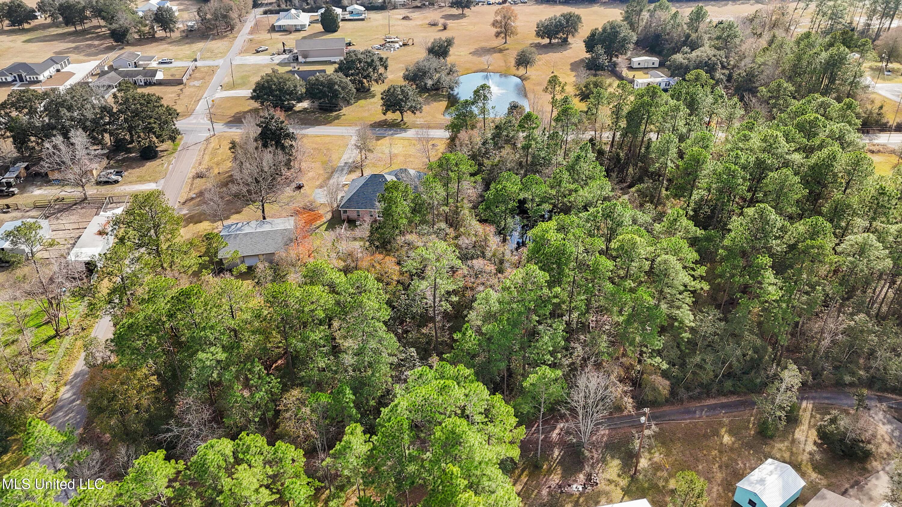 19018 Landon Road Gulfport, MS 39503 - Photo 36 of 39 036
