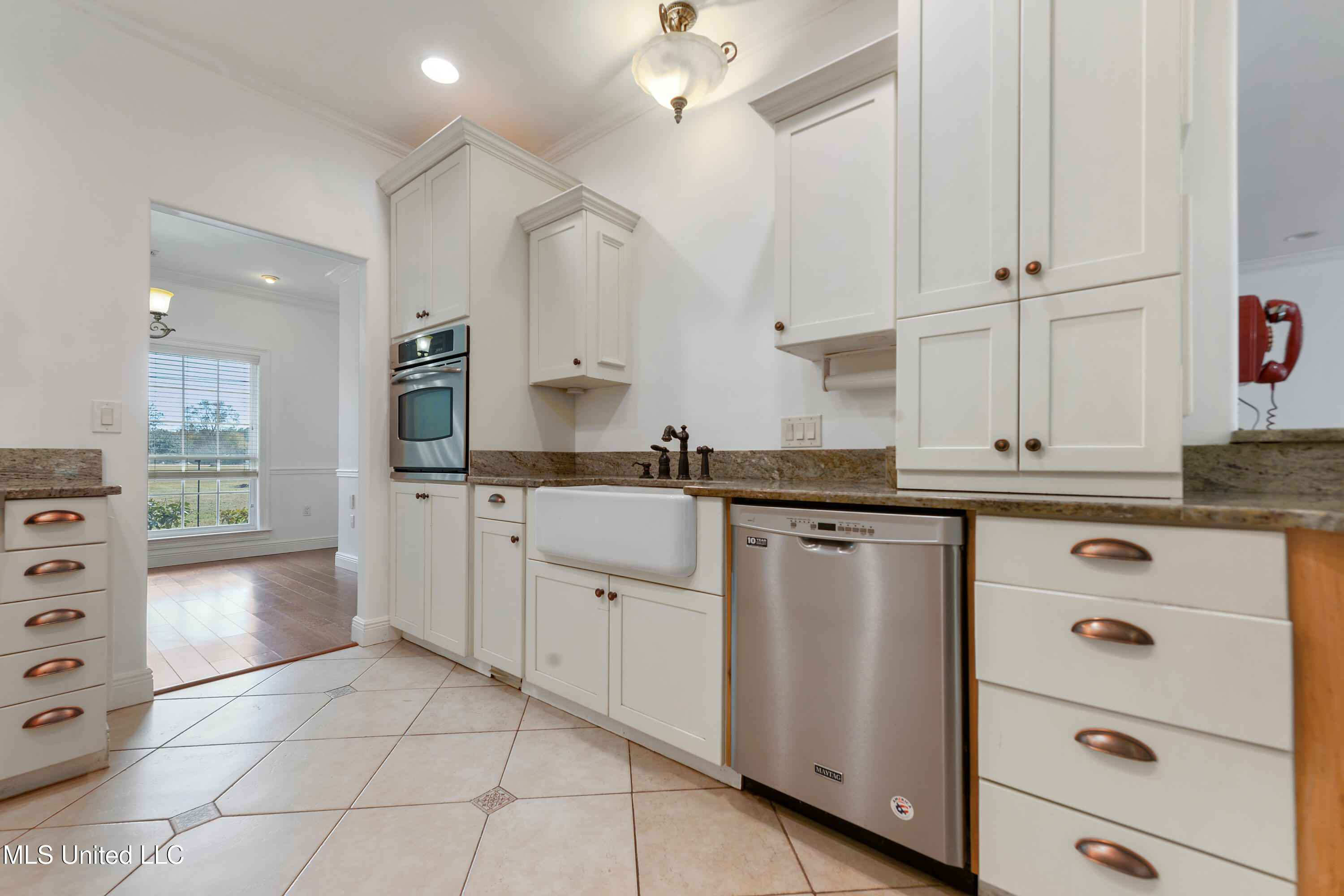 19018 Landon Road Gulfport, MS 39503 - Photo 10 of 39 009