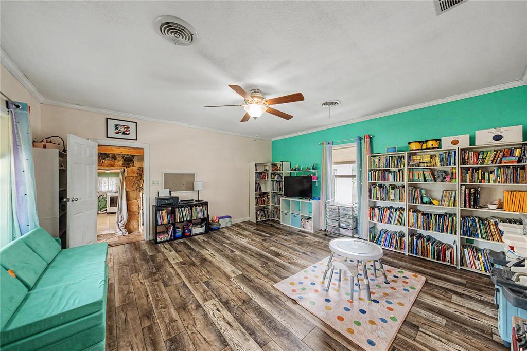 2313 Hickory Creek Road Denton, TX 76210 - Photo 22 of 39