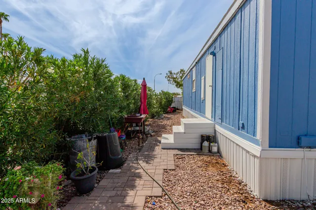 a view of a corridor
