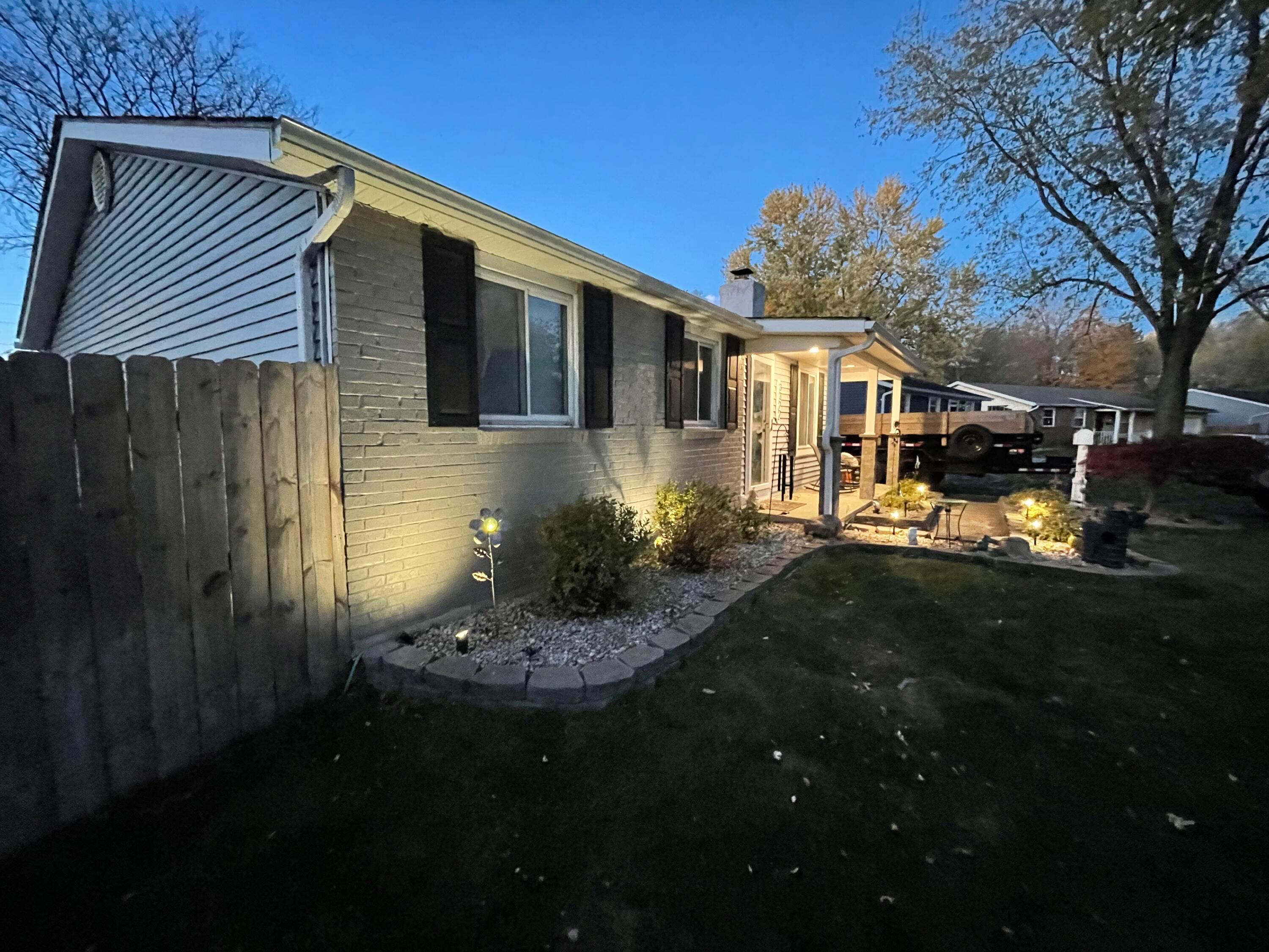 3322 Hunt Club Road North Westerville, OH 43081 - Photo 2 of 26 2_photo-3322-hunt-club-road-north