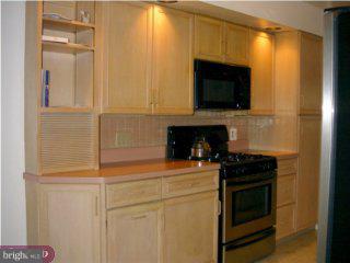 15071 London Road, Unit 1 Philadelphia, PA 19116 - Photo 2 of 3 Gallery Image 2
