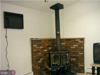 15071 London Road, Unit 1 Philadelphia, PA 19116 - Photo 3 of 3 Gallery Image 3