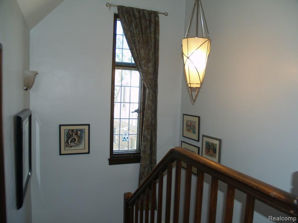 860 Barrington Road Grosse Pointe, MI 48230 - Photo 19 of 24 Stair Landing