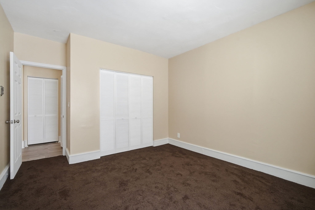 140 Chestnut Street, Unit 205 Springfield, MA 01103 - Photo 14 of 24 Gallery Image 14