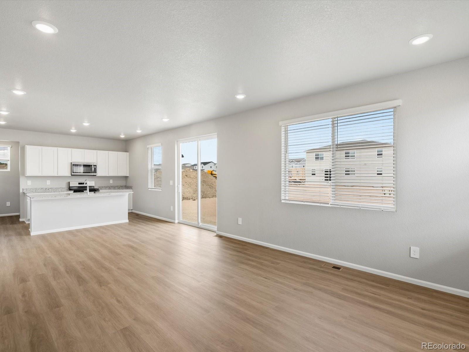 4624 Rabbitbrush Street Johnstown, CO 80534 - Photo 5 of 32 Gallery Image 5