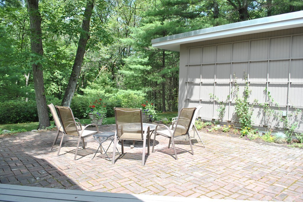 28 Tabor Hill Road Lincoln, MA 01773 - Photo 19 of 24 Gallery Image 19