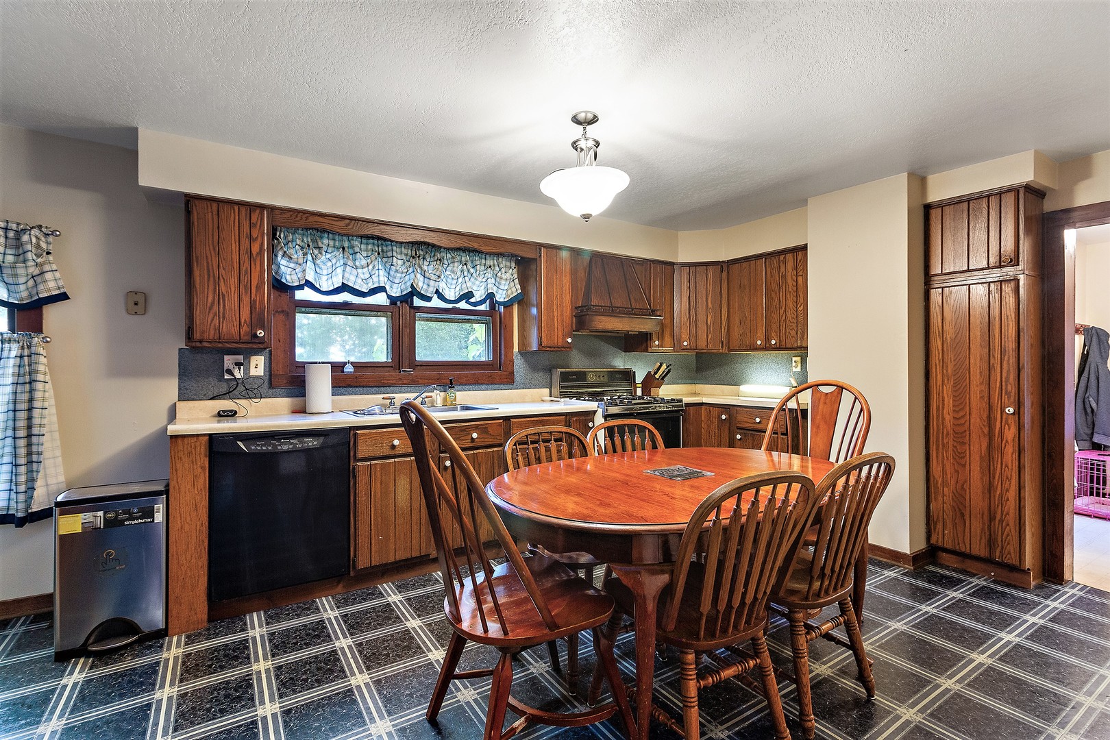 2911 South 5750E Road St. Anne, IL 60964 - Photo 4 of 20