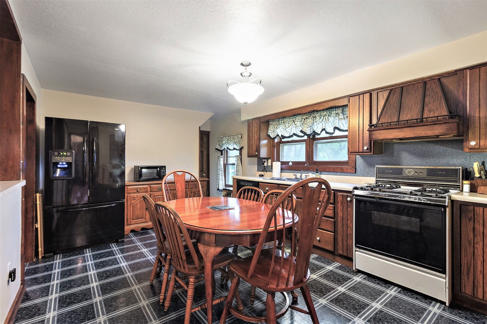 2911 South 5750E Road St. Anne, IL 60964 - Photo 5 of 20