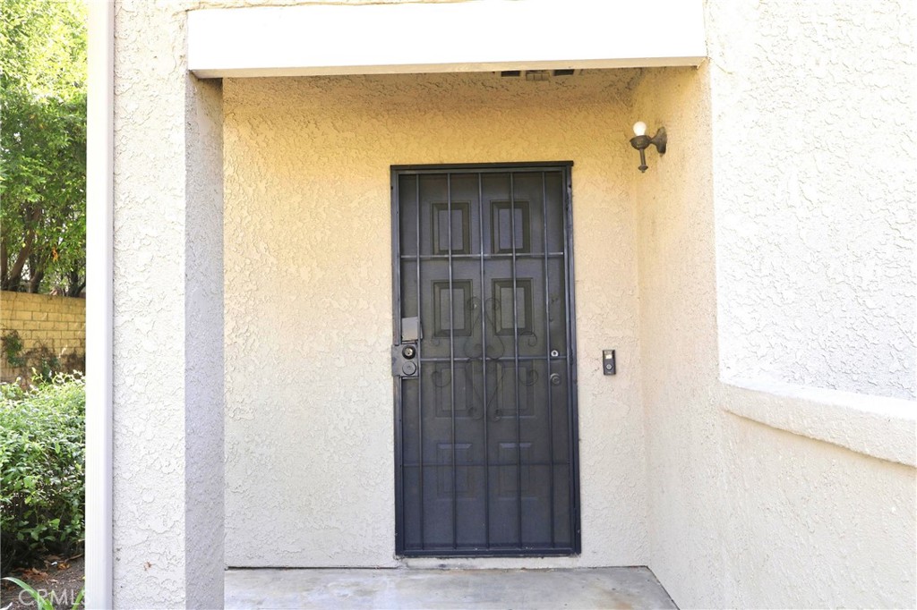 8167 Vineyard Avenue Rancho Cucamonga, CA 91730 - Photo 3 of 23