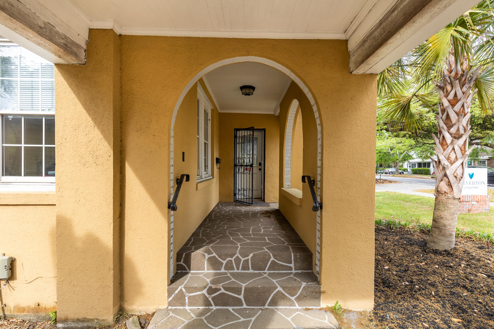 60 Folly Rd Boulevard Charleston, SC 29407 - Photo 3 of 45 60FollyRoadBoulevard(Yellow House)-KeenE