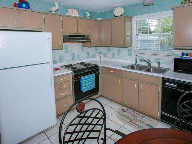 5705 Mobile Avenue Orange Beach, AL 36561 - Photo 9 of 33