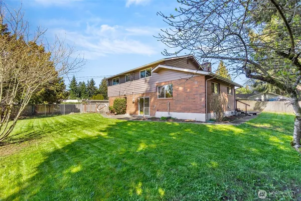 $450,000 | 6801 Husky Way Southeast, Lacey, WA 98503
