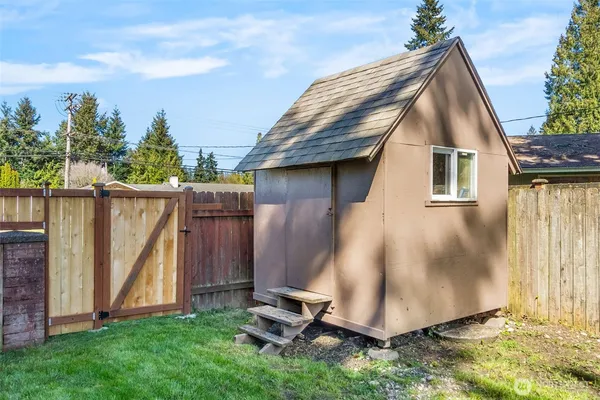 $450,000 | 6801 Husky Way Southeast, Lacey, WA 98503