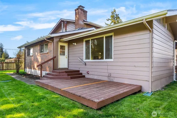 $450,000 | 6801 Husky Way Southeast, Lacey, WA 98503