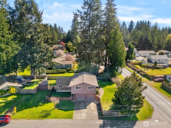 $450,000 | 6801 Husky Way Southeast, Lacey, WA 98503