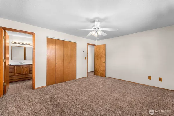 $450,000 | 6801 Husky Way Southeast, Lacey, WA 98503