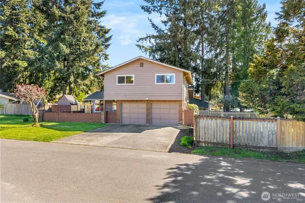 $450,000 | 6801 Husky Way Southeast, Lacey, WA 98503