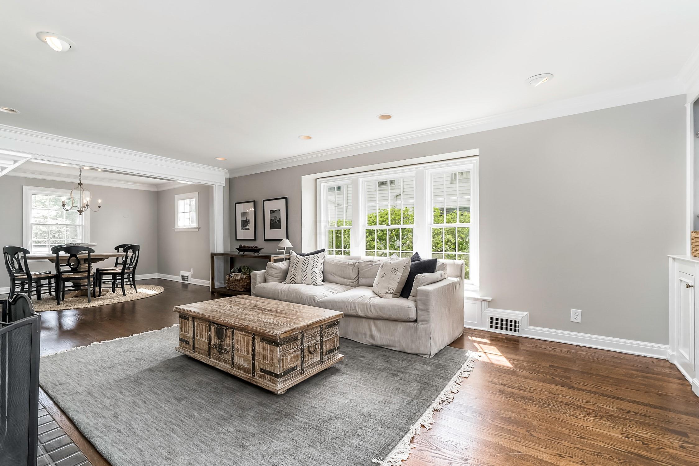2251 Abington Road Columbus, OH 43221 - Photo 4 of 45