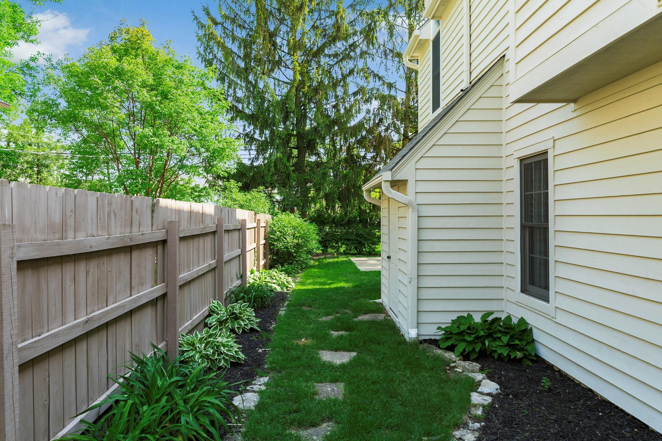 2251 Abington Road Columbus, OH 43221 - Photo 43 of 45
