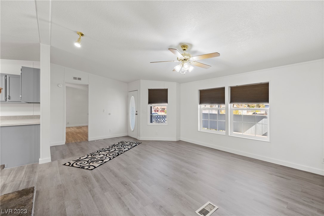 561 East Simkins Road Pahrump, NV 89060 - Photo 6 of 26 Gallery Image 6