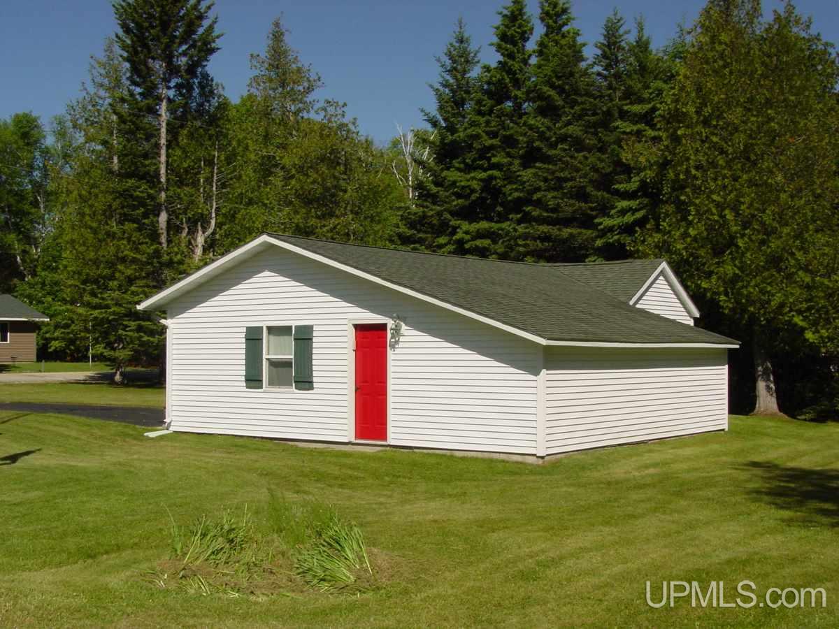 814 West Gulliver Lake Road Gulliver, MI 49840 - Photo 5 of 26