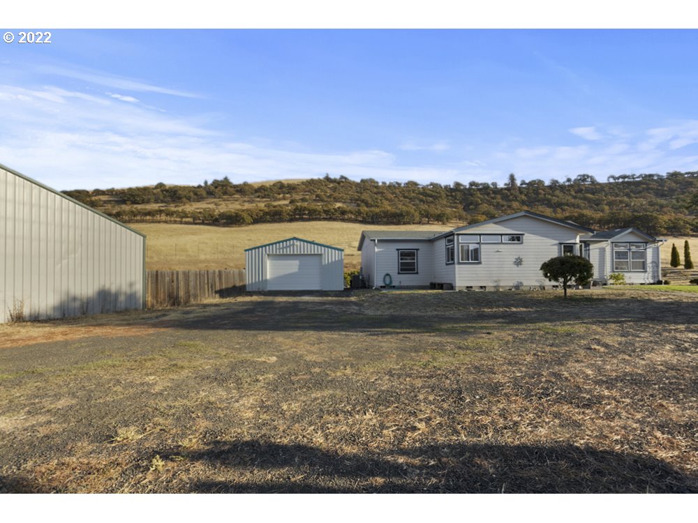 6160 Cherry Heights Road The Dalles, OR 97058 - Photo 11 of 31 Gallery Image 11