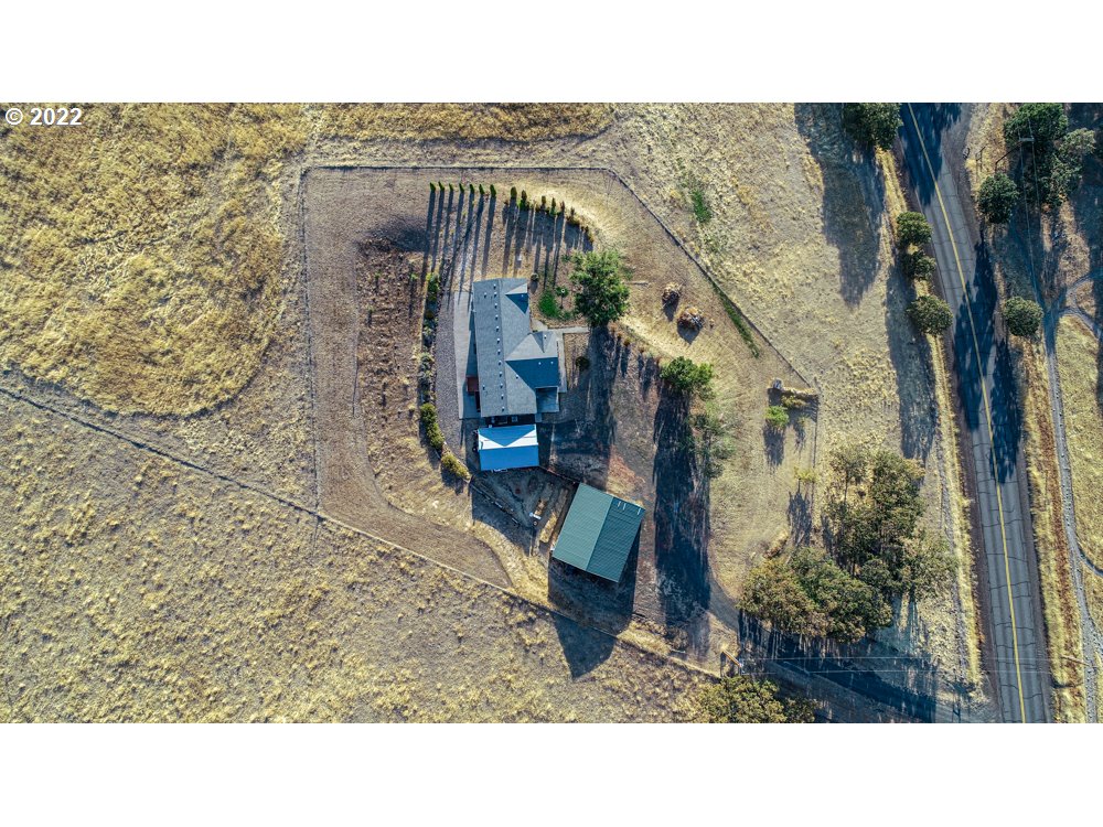 6160 Cherry Heights Road The Dalles, OR 97058 - Photo 5 of 31 Gallery Image 5