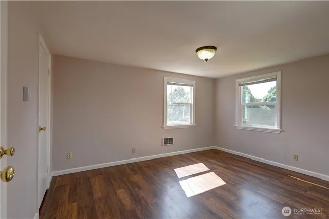 $550,000 | 4627 South 125th Street, Tukwila, WA 98178