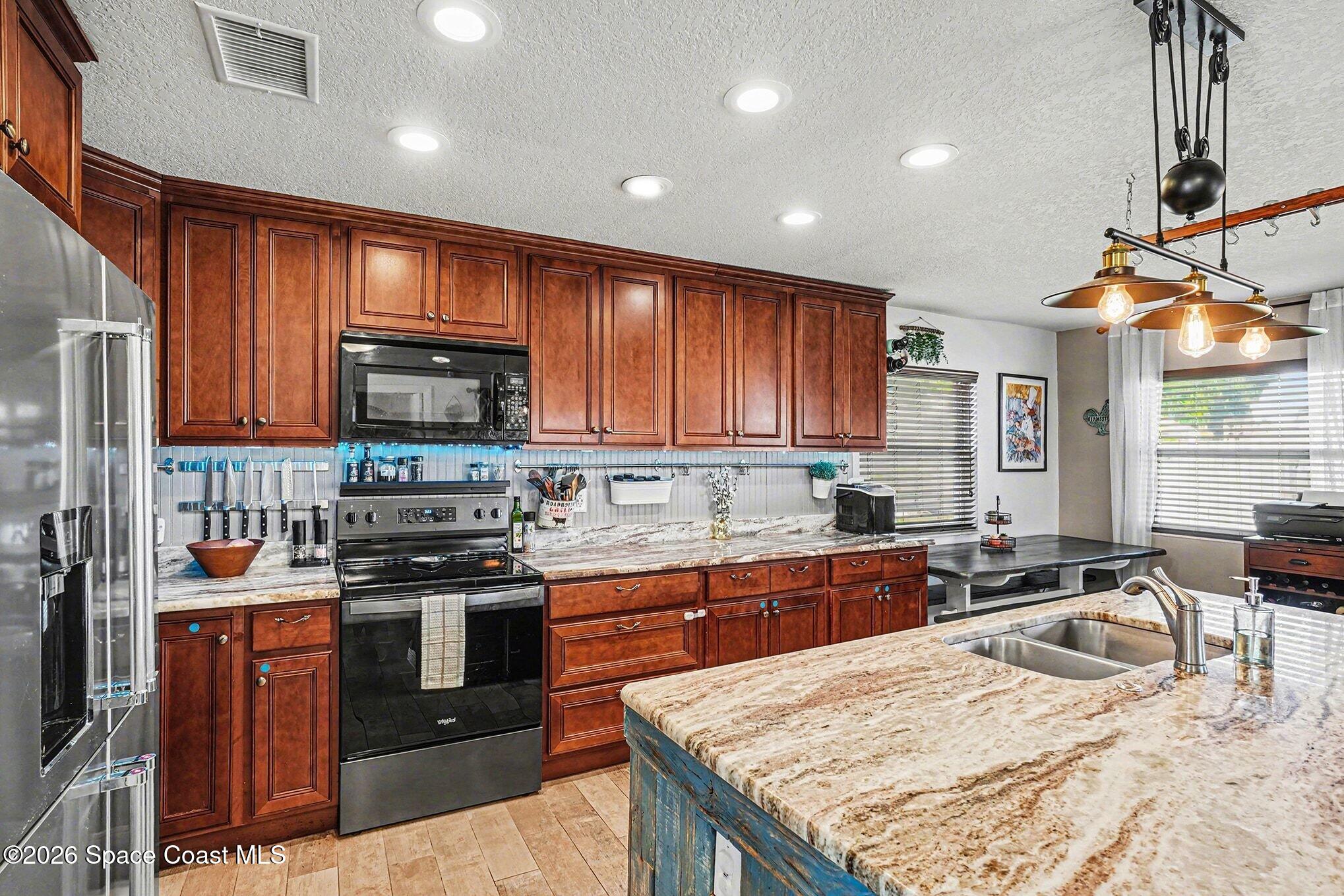 2150 Jason Street Merritt Island, FL 32952 - Photo 12 of 38 012_file_2304