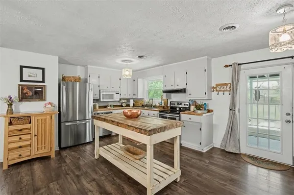 $325,000 | 13 Bishop Road Northwest, Cartersville, GA 30121