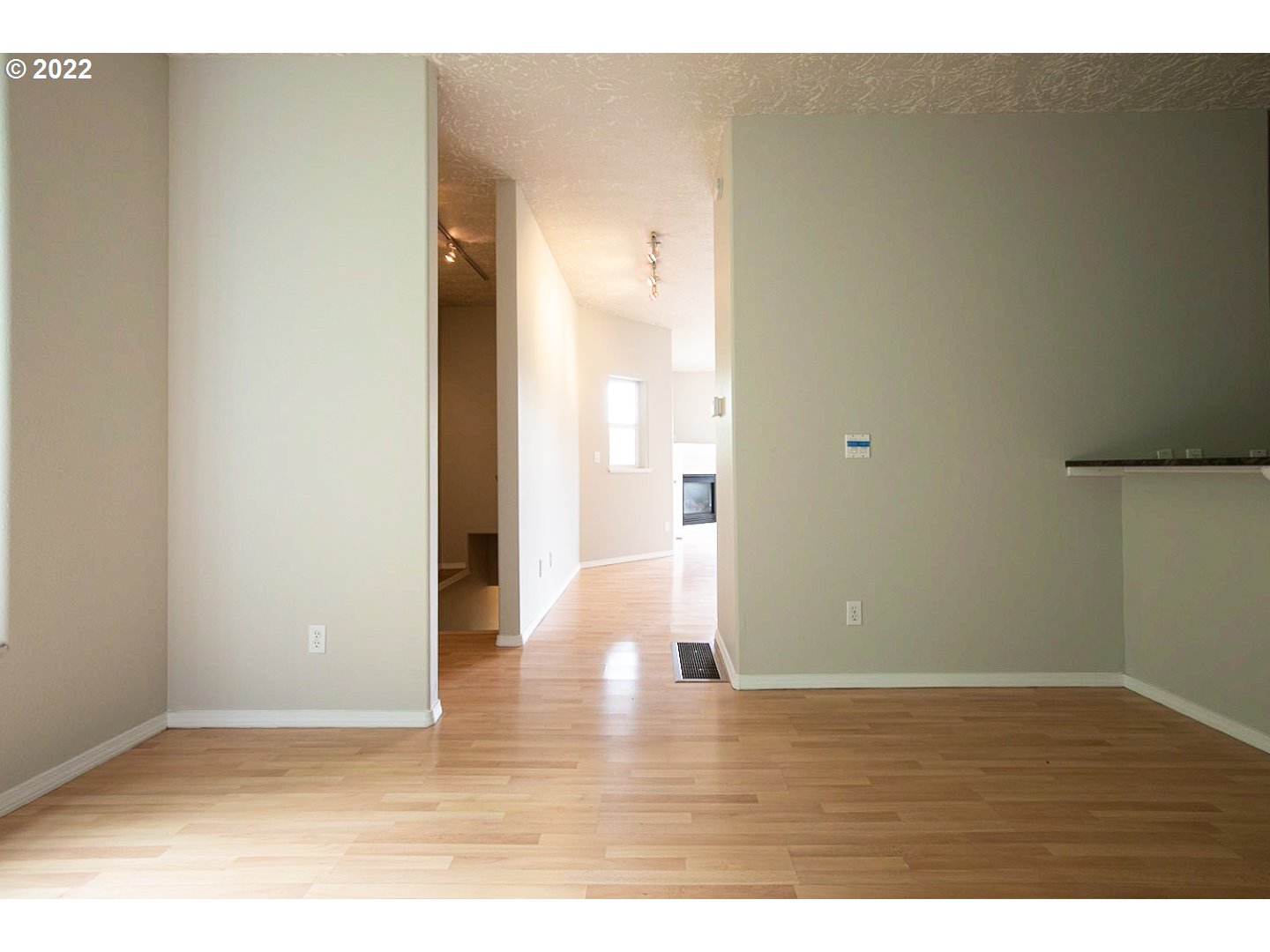 2635 Northeast Rocky Butte Road Portland, OR 97220 - Photo 11 of 32 Gallery Image 11