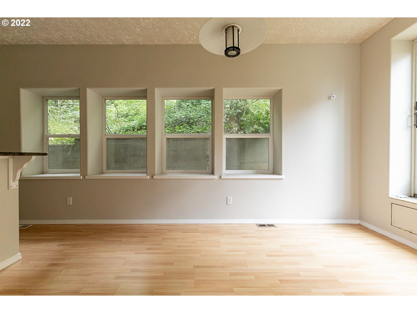 2635 Northeast Rocky Butte Road Portland, OR 97220 - Photo 12 of 32 Gallery Image 12