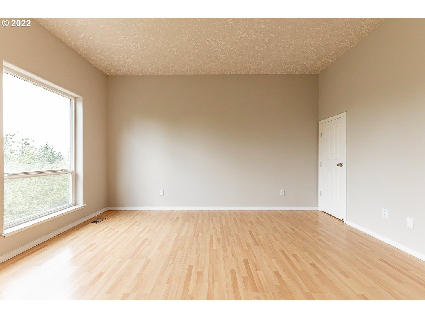 2635 Northeast Rocky Butte Road Portland, OR 97220 - Photo 13 of 32 Gallery Image 13