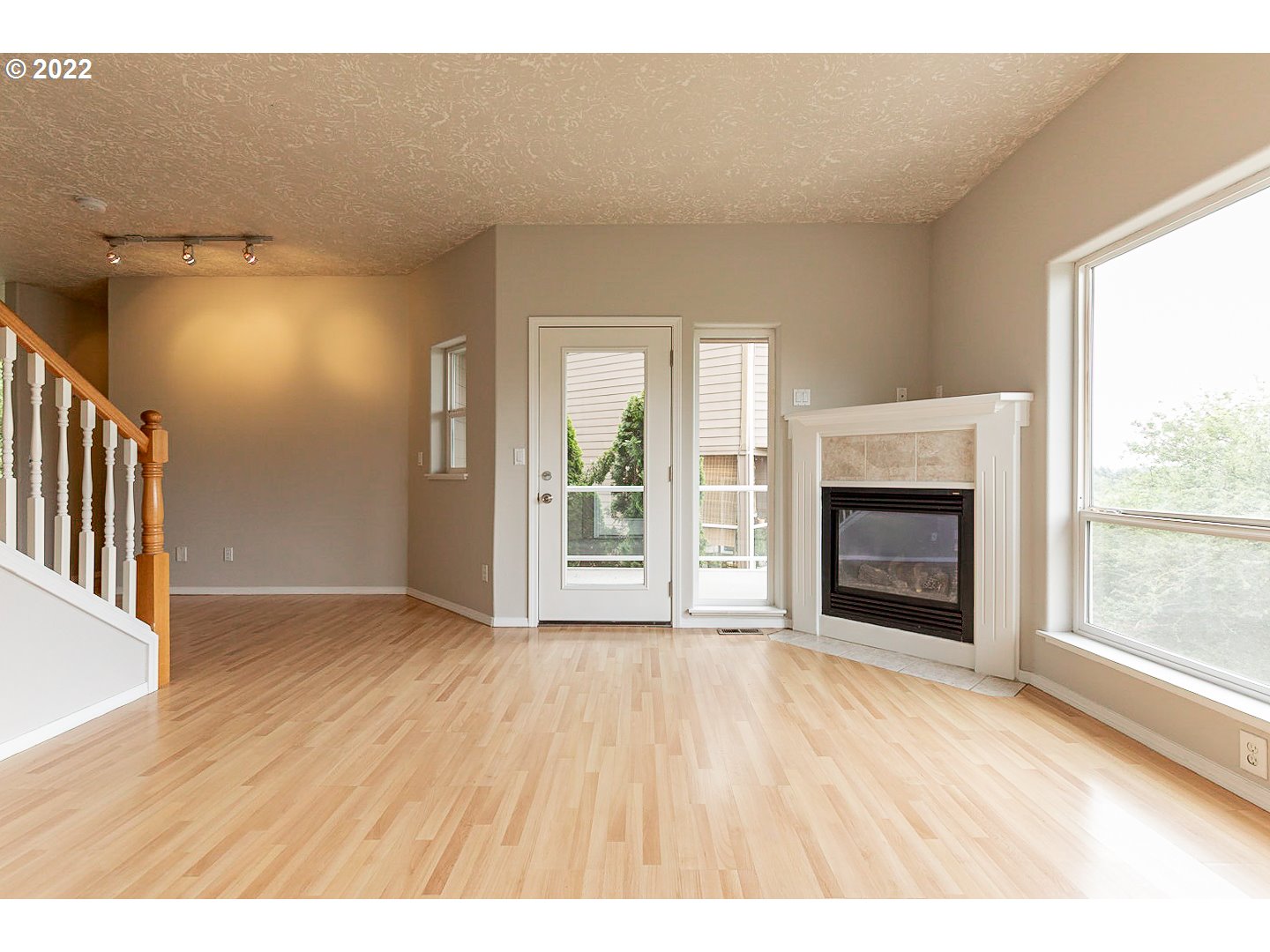 2635 Northeast Rocky Butte Road Portland, OR 97220 - Photo 14 of 32 Gallery Image 14