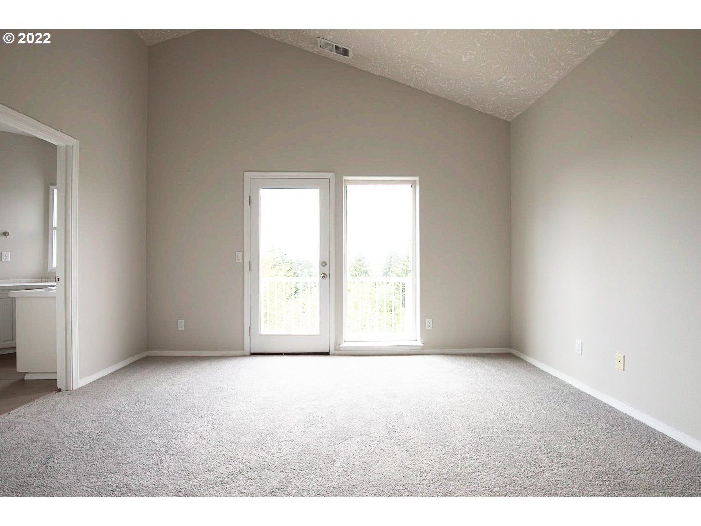 2635 Northeast Rocky Butte Road Portland, OR 97220 - Photo 15 of 32 Gallery Image 15