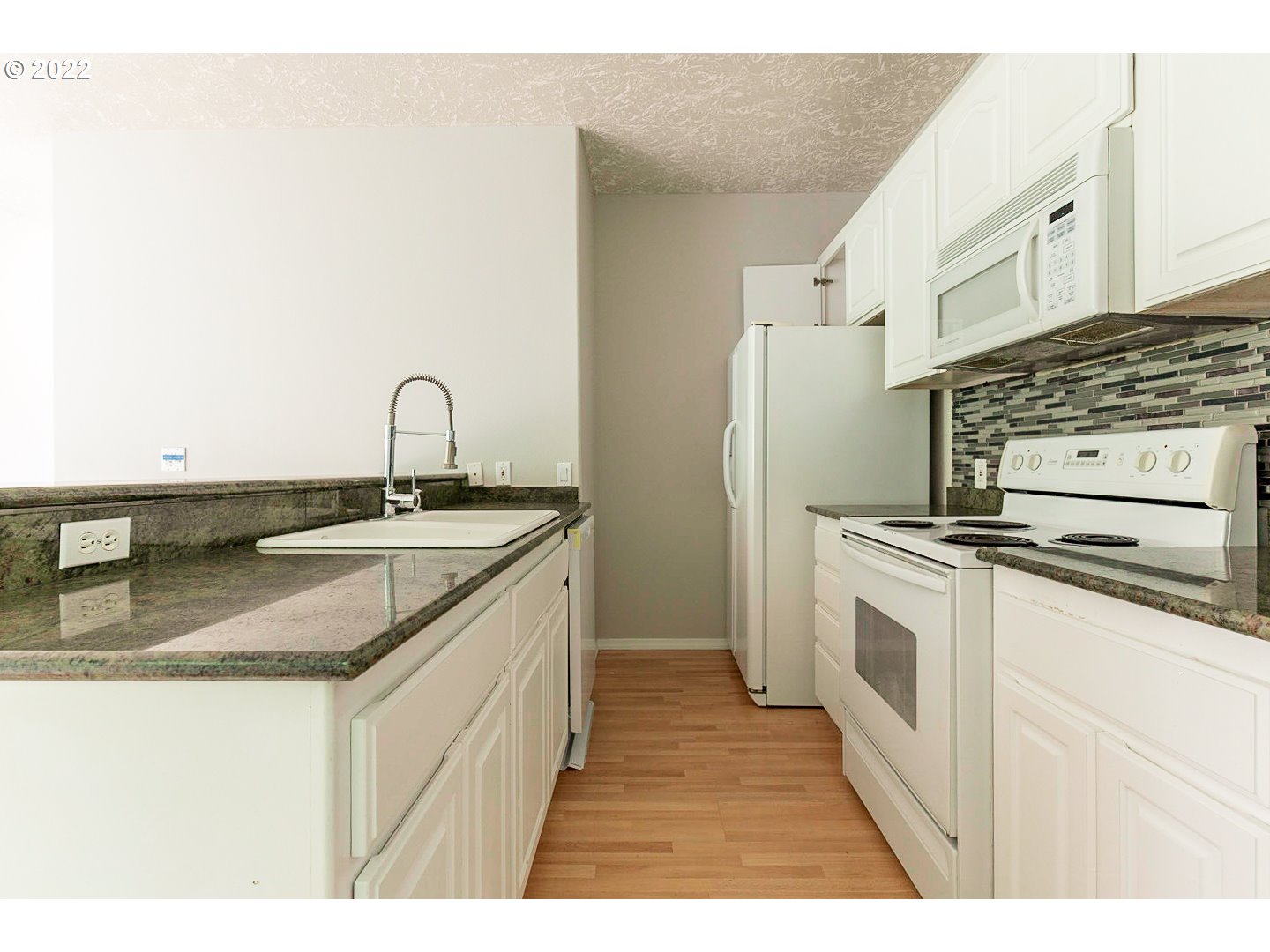 2635 Northeast Rocky Butte Road Portland, OR 97220 - Photo 2 of 32 Gallery Image 2