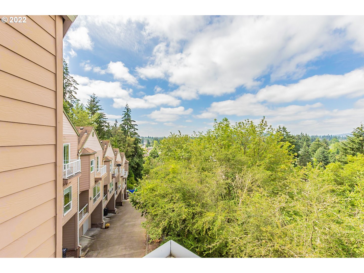 2635 Northeast Rocky Butte Road Portland, OR 97220 - Photo 29 of 32 Gallery Image 29