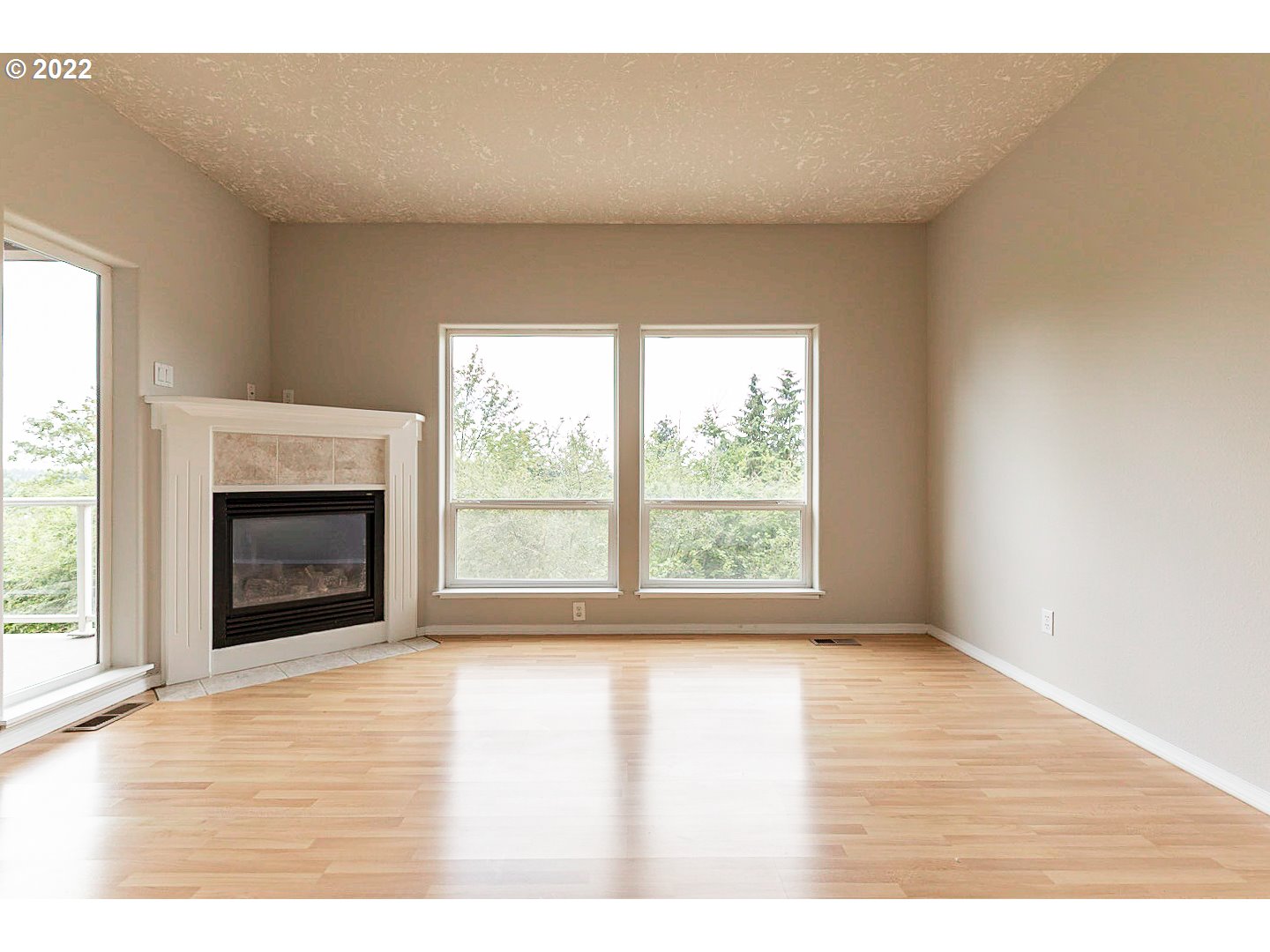 2635 Northeast Rocky Butte Road Portland, OR 97220 - Photo 3 of 32 Gallery Image 3