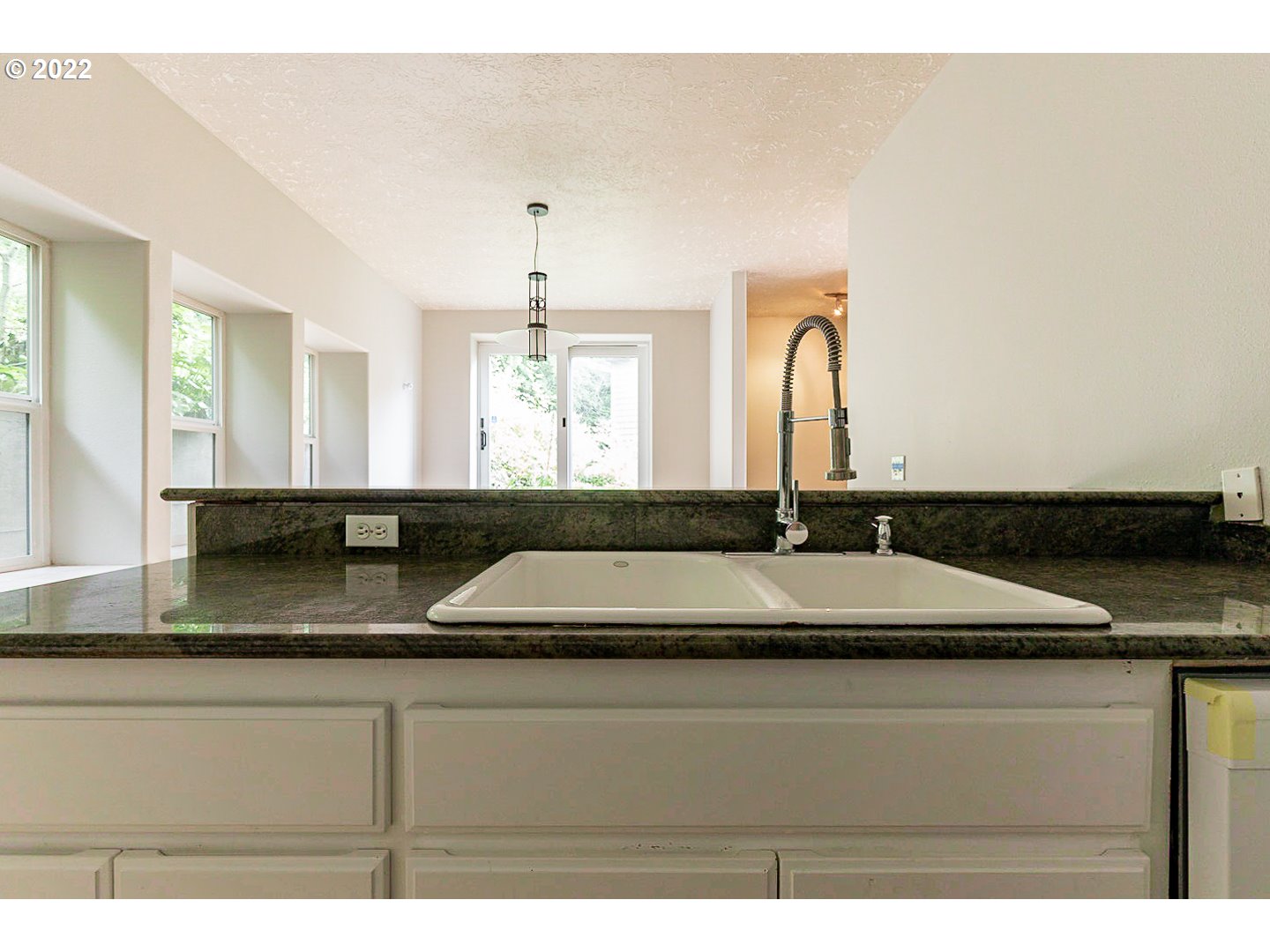 2635 Northeast Rocky Butte Road Portland, OR 97220 - Photo 7 of 32 Gallery Image 7