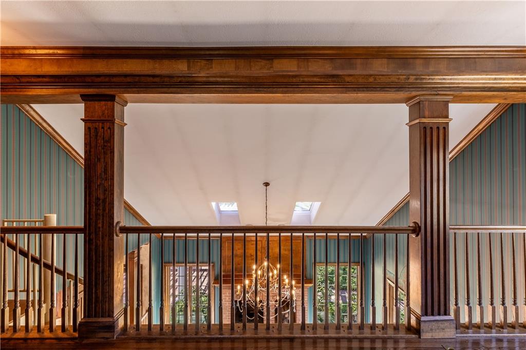 103 Simmons Road Canonsburg, PA 15317 - Photo 33 of 49 Stunning Woodwork Detailing!