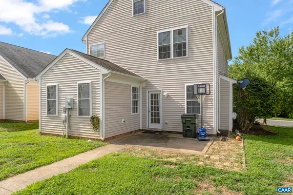 $2,350 | 132 St Andrews Street, Zion Crossroads, VA 22942