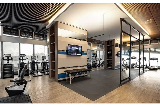 $5,950 | 252 South Street, Unit 39N | Two Bridges