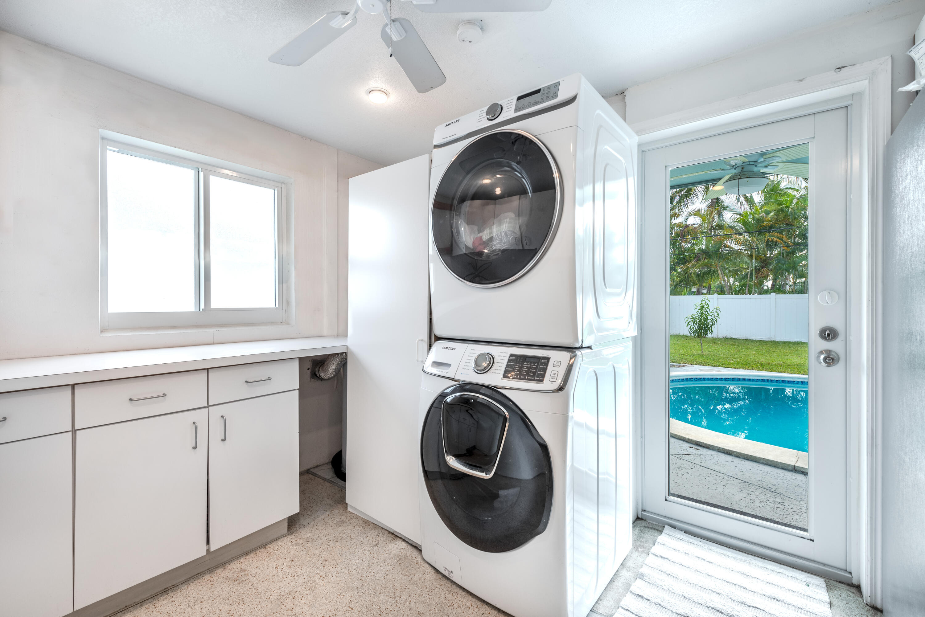 28 Southwest 9th Avenue Boca Raton, FL 33486 - Photo 11 of 23 Laundry Room