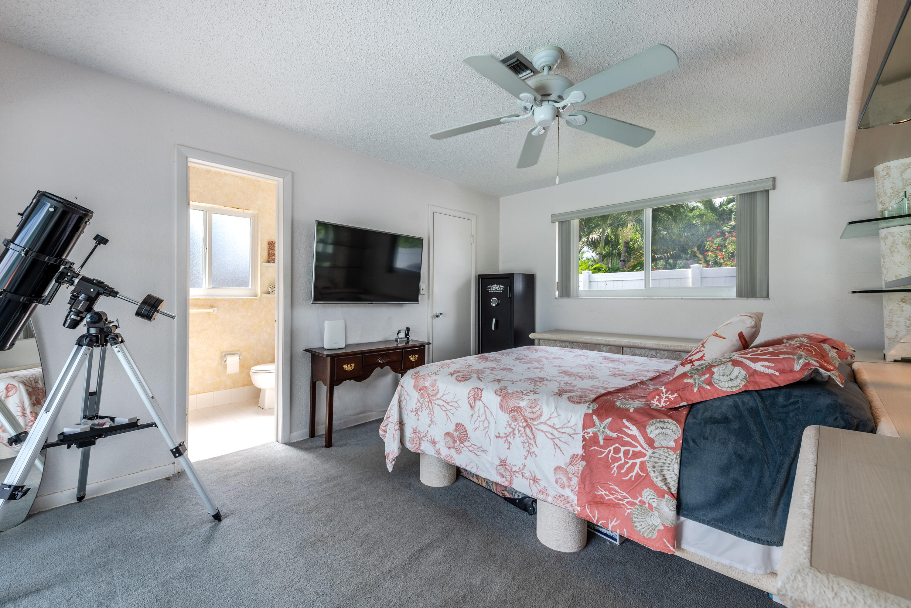 28 Southwest 9th Avenue Boca Raton, FL 33486 - Photo 16 of 23 Master Bedroom