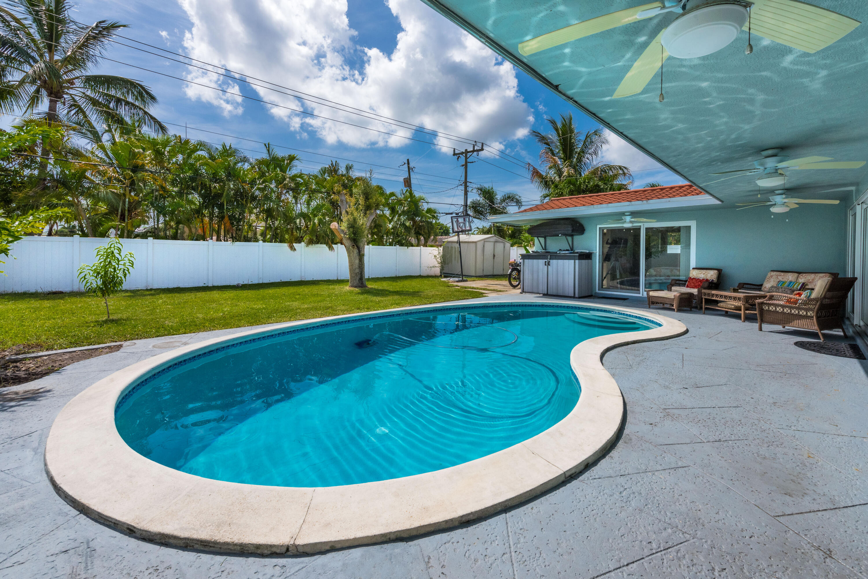 28 Southwest 9th Avenue Boca Raton, FL 33486 - Photo 19 of 23 Backyard
