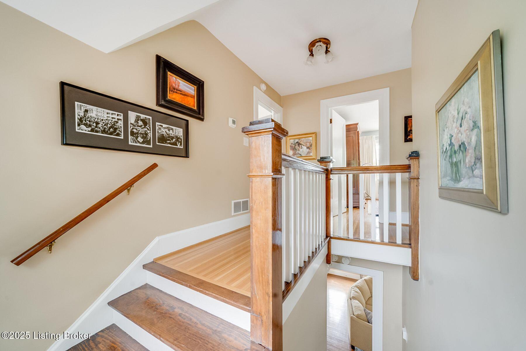 3033 Lexington Road Louisville, KY 40206 - Photo 20 of 43 photo_online_009